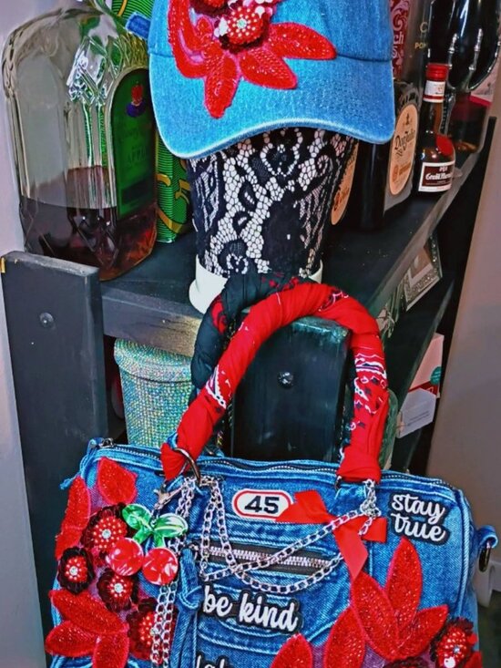 3-piece Pouch Clutch Purse Set - Denim & Daisies – JuJuBe DENIM BAG SET